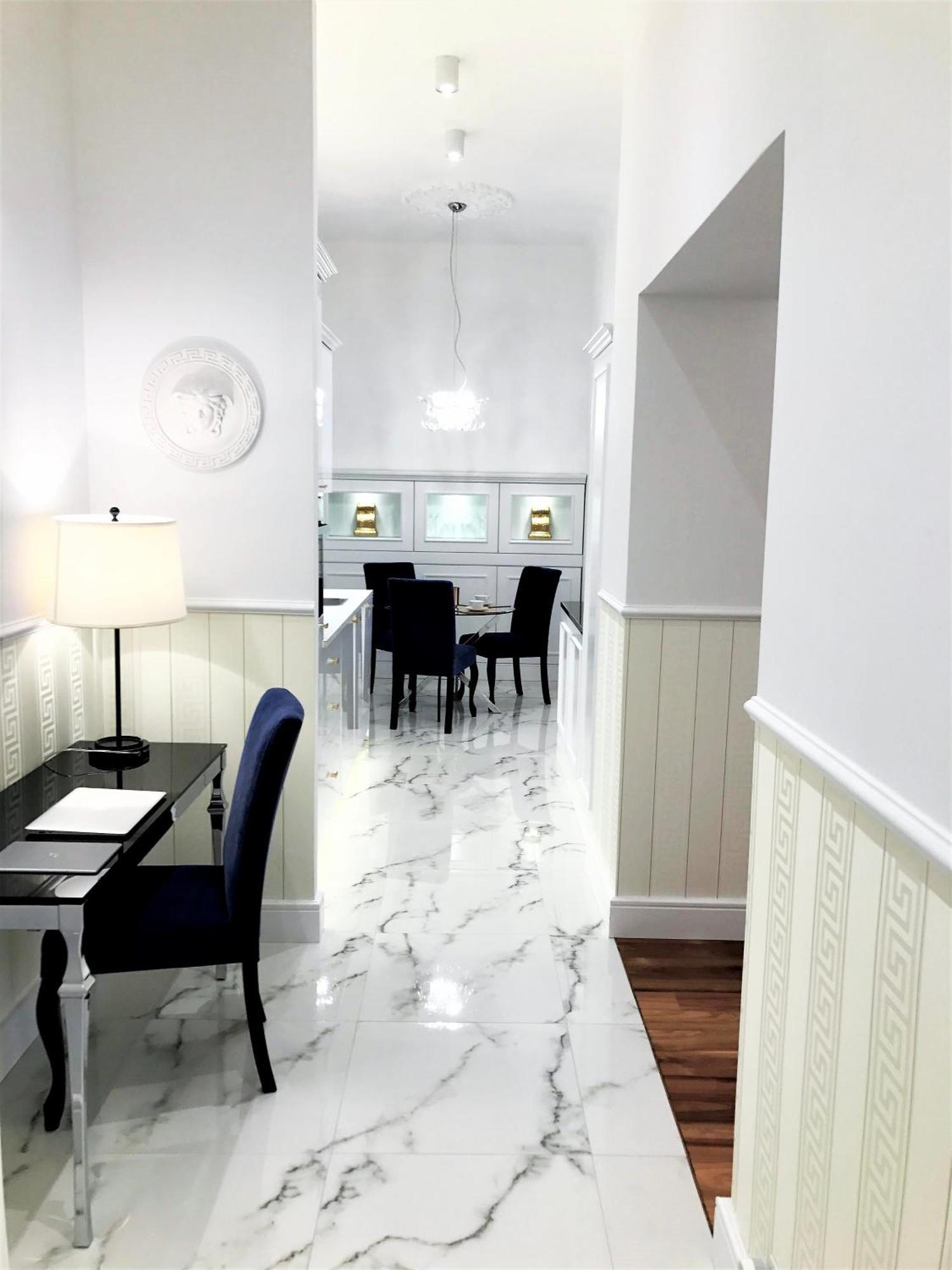Mondrian Luxury Suites & Apartments Old Town 바르샤바 객실 사진