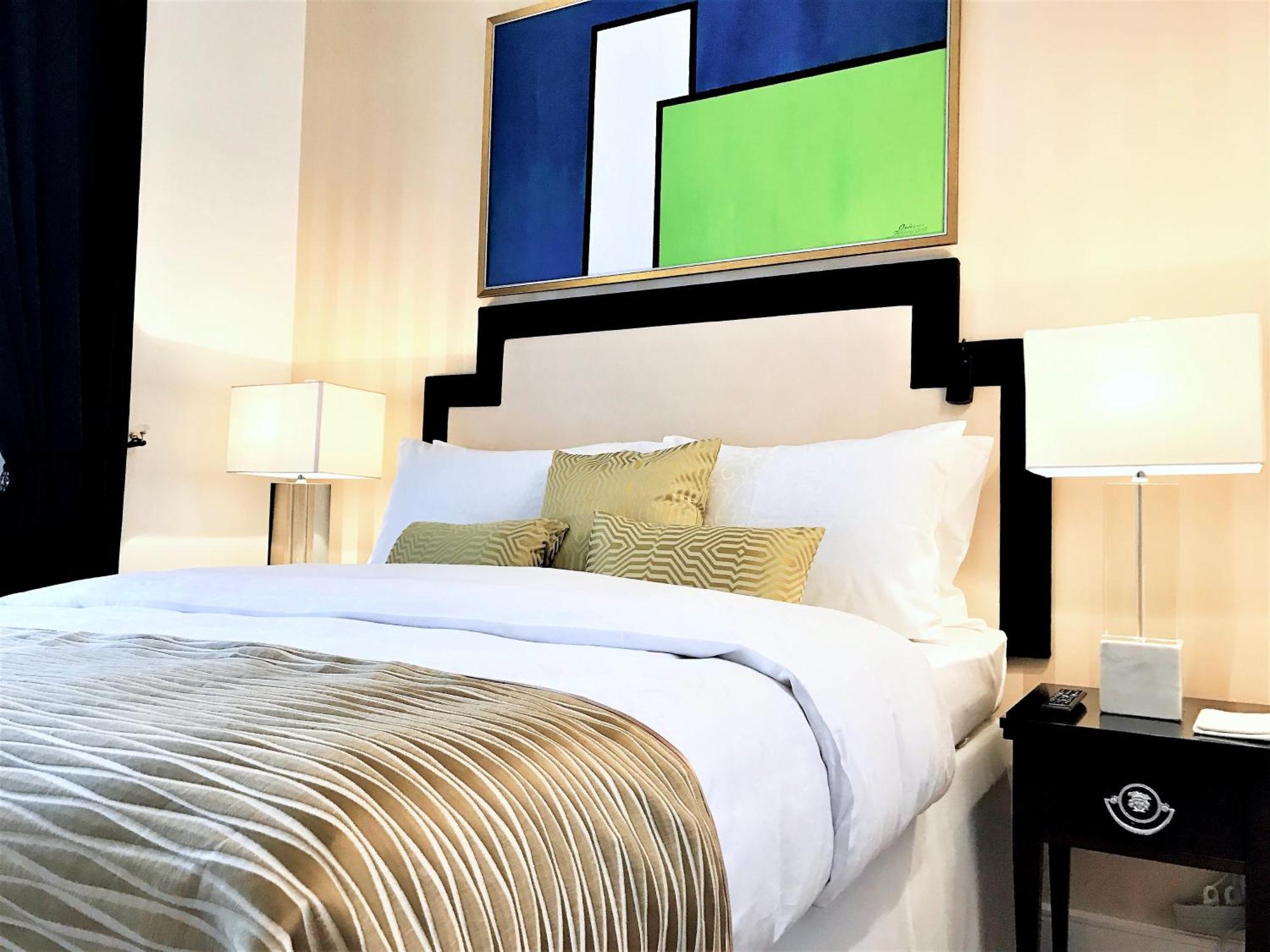 Mondrian Luxury Suites & Apartments Old Town 바르샤바 객실 사진