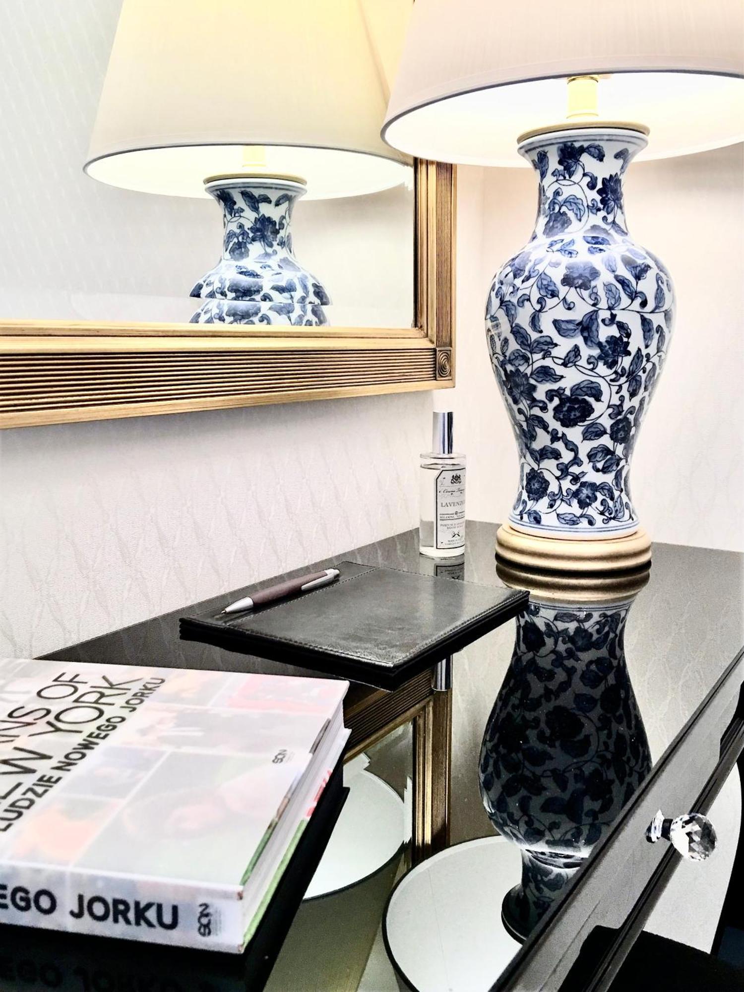 Mondrian Luxury Suites & Apartments Old Town 바르샤바 객실 사진