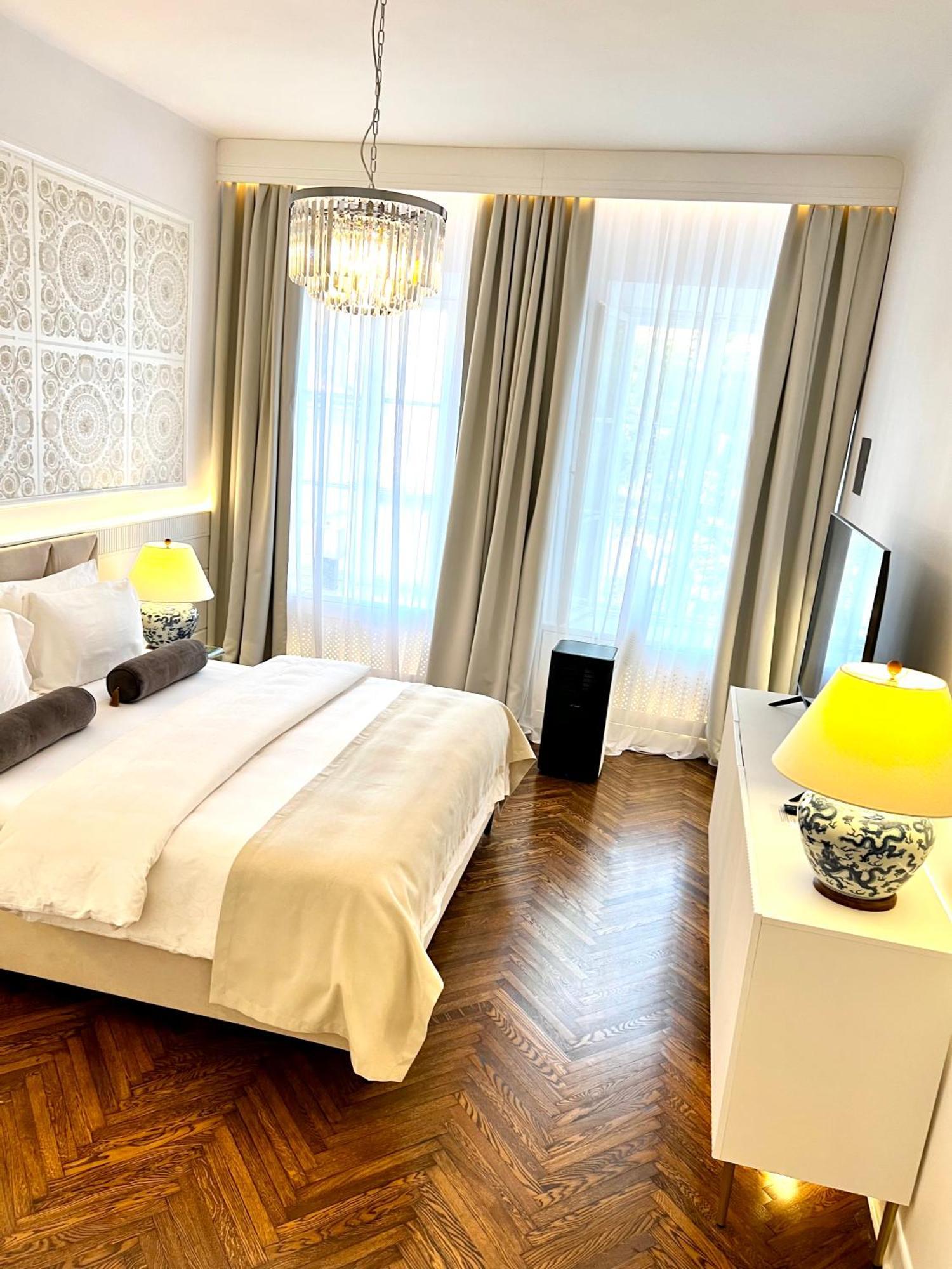 Mondrian Luxury Suites & Apartments Old Town 바르샤바 객실 사진