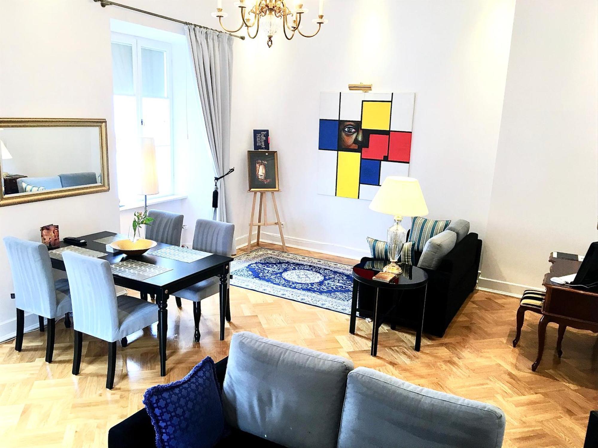 Mondrian Luxury Suites & Apartments Old Town 바르샤바 객실 사진