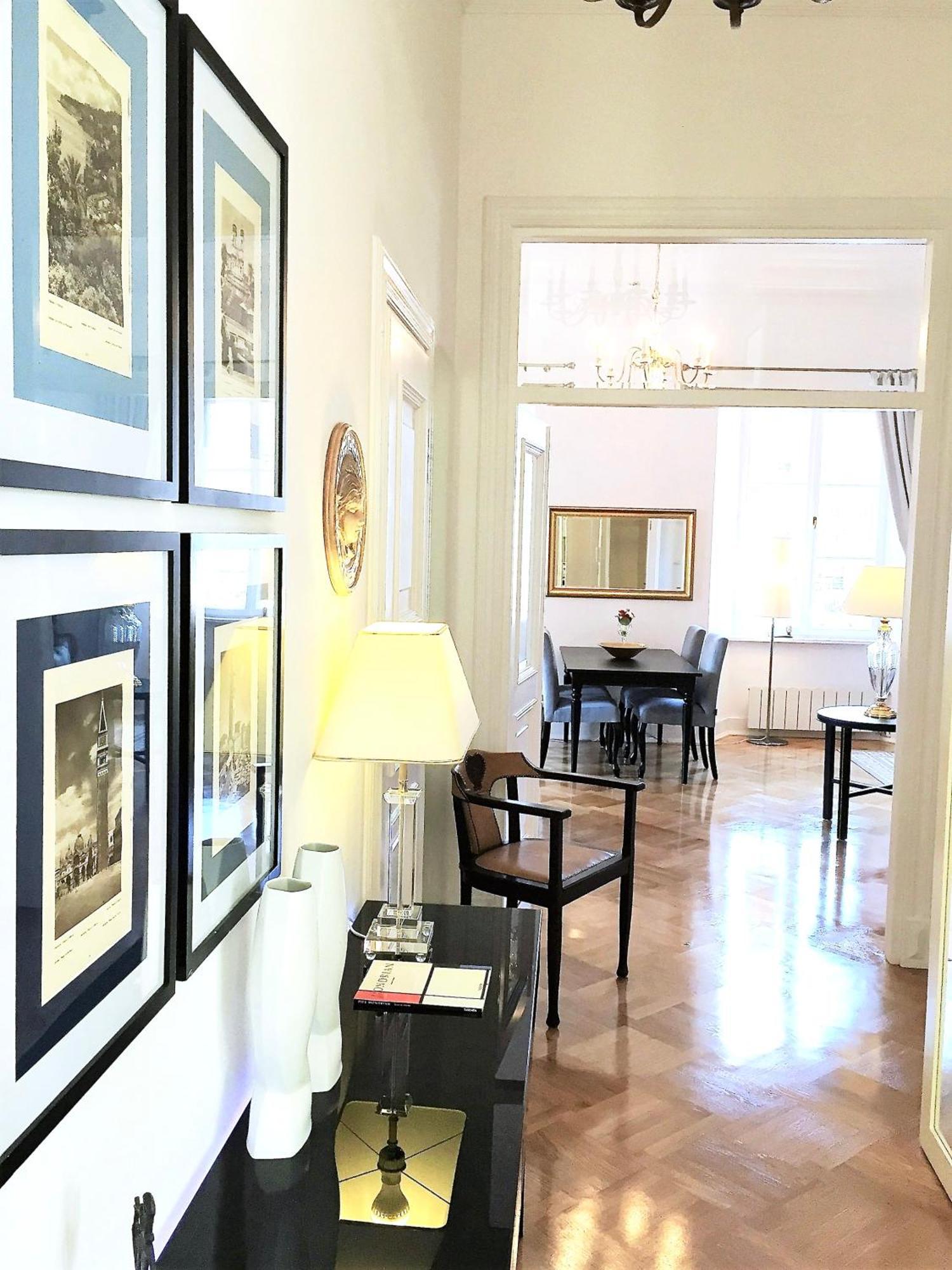 Mondrian Luxury Suites & Apartments Old Town 바르샤바 객실 사진
