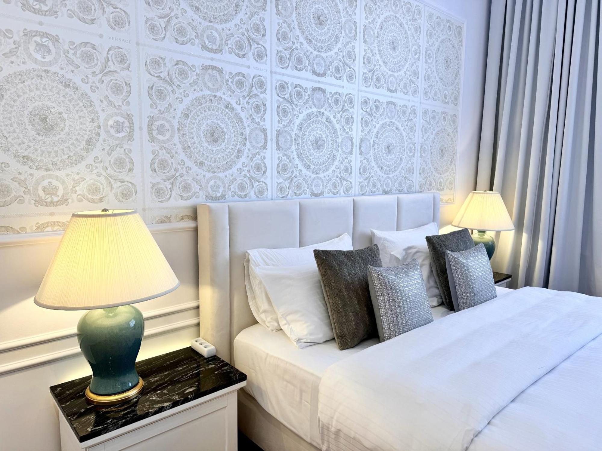 Mondrian Luxury Suites & Apartments Old Town 바르샤바 객실 사진